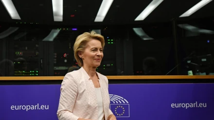 77 diputados presentan una moción de censura contra Ursula von der Leyen