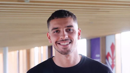 Matías Moreno es argentino y tiene 21 años