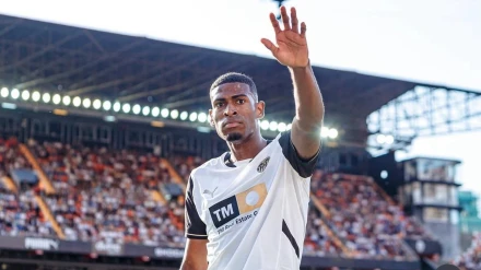 Mosquera deja el Valencia CF