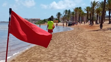 Bandera roja en Villas Caravaning