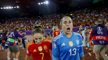 Cata Coll y Olga Carmona en la Eurocopa 2025
