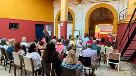 Imagen de la misa oficiada en el coso onubense de La Merced