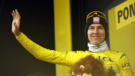 Pogacar, con el maillot amarillo tras la penúltima etapa del Tour