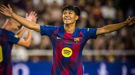 Dro celebra el gol ante el Vissel Kobe en su debut con el Barça