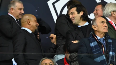 Solari en el palco durante un partido del Real Madrid en Champions