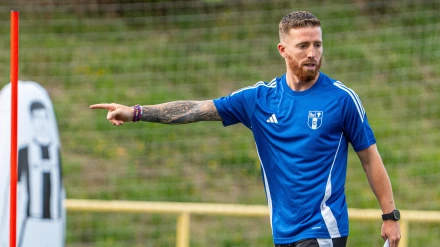 Muniain dirige su primer entrenamiento en Derio