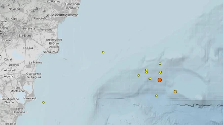 Registran tres terremotos y varias réplicas frente a las costas de Alicante.
