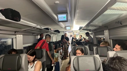 Pasajeros en el Alvia Barcelona - Cádiz