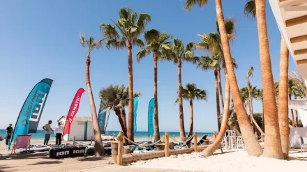 La Cámara de Comercio de Motril nos presenta AWA Surf Center