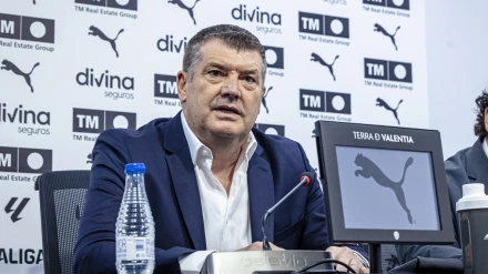 Primera rueda de prensa de Gourlay como CEO de Fútbol