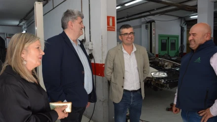 El centro de FPE Cartuja ofrece cursos de oficios tradicionales y formación en perfiles laborales emergentes