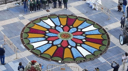 Un ejemplo de las alfombras florales que se confeccionan en Pontevedra.