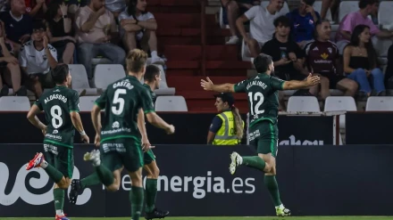Villalibre celebrando el gol de la remontada