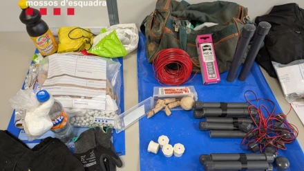 Material requisado al hombre de 53 años que fabricó bombas caseras