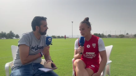 Hablamos con Raquel Pinel, delantera del Alhama Ellpozo, y donde hablamos del regreso del equipo a la Liga F y su primer partido ante el FC Barcelona