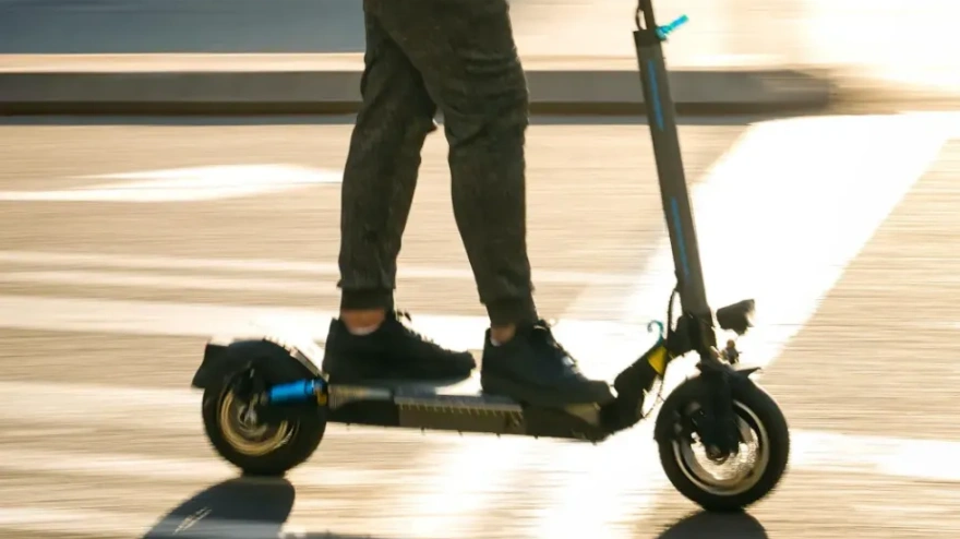 Manipular y trucar los patinetes eléctricos puede suponer un riesgo muy peligroso.