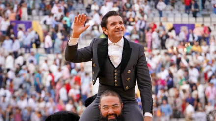 Diego Ventura, a hombros este domingo en Palencia