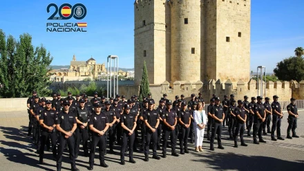 Recepción a los nuevos policías nacionales.