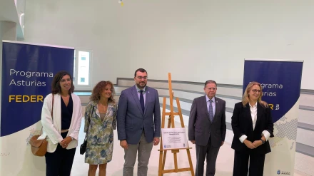 Foto inauguración del instituto Margarita Salas