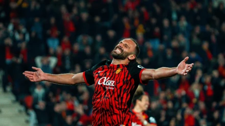 Muriqi en un partido