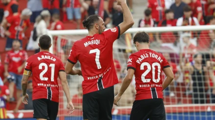 Muriqi celebran su gol durante el Mallorca-Atlético