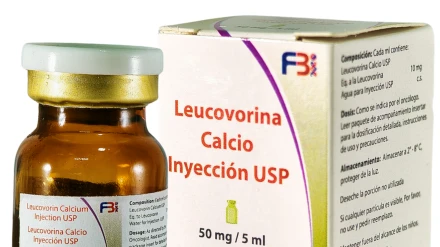 Una caja y el frasco de Leucovorina
