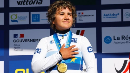 Paula Ostiz se ha colgado la medalla de oro en la prueba contra el crono de los Europeos junior