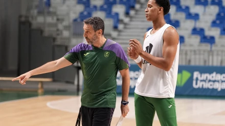 Ibon Navarro analiza el debut en ACB