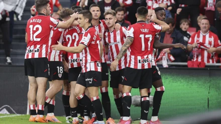 Los jugadores del Athletic celebran el gol de Iñaki Williams ante el Mallorca