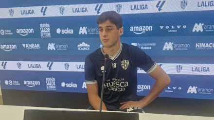 Enol en sala de prensa