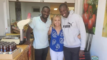 Mama Loli con Ibrahim y Kaly