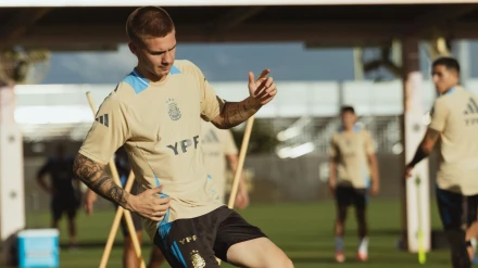 Mastantuono, durante un entrenamiento con Argentina
