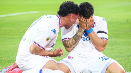 Nacho Russo llora tras anotar el gol de Tigres apenas unas horas después de enterrar a su padre.