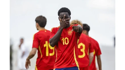 Ebrima Tunkara es una de las grandes promesas de la cantera del Barcelona.