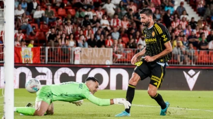 Kenan Kodro acortó distancias con este gol, pero, al igual que el de Soberón, fue insuficiente