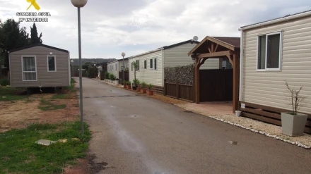 La Fiscalía investiga un resort ilegal que contaminaba los campos de la Vega Baja