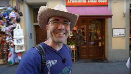 Sezar Blue (César González), youtuber