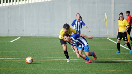 Lance del partido que enfrentó a las chicas del CF Motril y del PFC Málaga