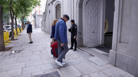 Koldo llega a declarar al Supremo con una mochila bastante grande