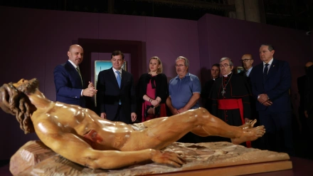 El presidente de la Junta de Castilla y León, Alfonso Fernández Mañueco, y el presidente de la Fundación Las Edades del Hombre, Luis Argüello, presiden el acto de apertura de la XXVIII exposición de Las Edades del Hombre ‘EsperanZa’.
