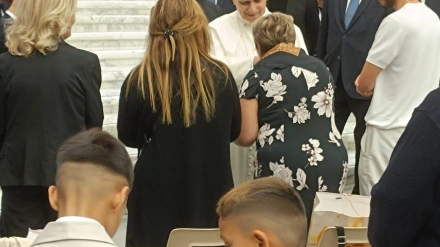 Ha sido un regalo del pedromartinero Alfredo Gutiérrez Heredia y se la ha regalado en el Jubileo de los Gitanos