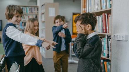 ¿Qué harías para solucionarlo?: las preguntas del obsoleto protocolo de acoso escolar en Extremadura