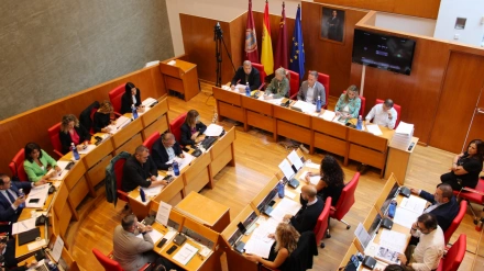 Imagen del salón de plenos del Ayuntamiento de Lorca este lunes