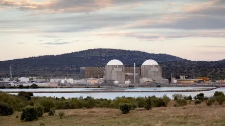 Almaraz, central nuclear en el centro de España