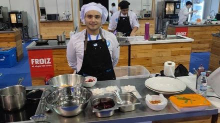 Juan estudia Dirección de Cocina