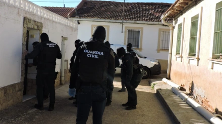 La Guardia Civil ha registrado tres viviendas en Santa María de Huerta que contaban con un sofisticado sistema de videovigilancia instalado ilegalmente