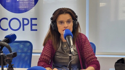 Mariola Rilova en los estudios de COPE Burgos