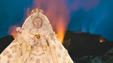 La Virgen de las nieves acompaña a los palmeros y da esperanza a los más afectados por el volcán