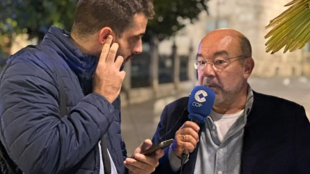 Pascual Claramonte y Ángel Expósito en el programa especial de La Linterna tras la dimisión de Carlos Mazón