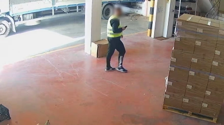 Detenido un hombre en Novelda por robar en vestuarios de empresas y usar las tarjetas sustraídas